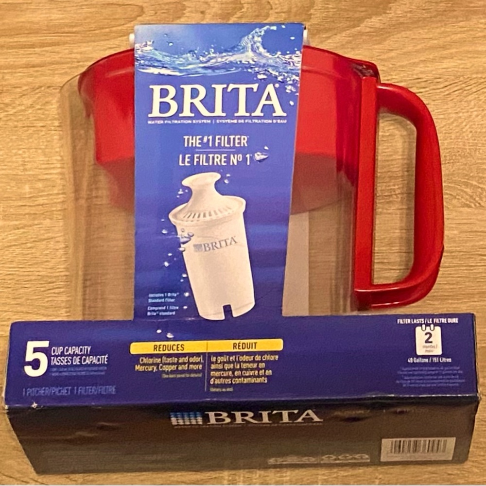 Brita Water Filtration System RED Pitcher 5 Cup Capacity 1 FILTER Space Saver